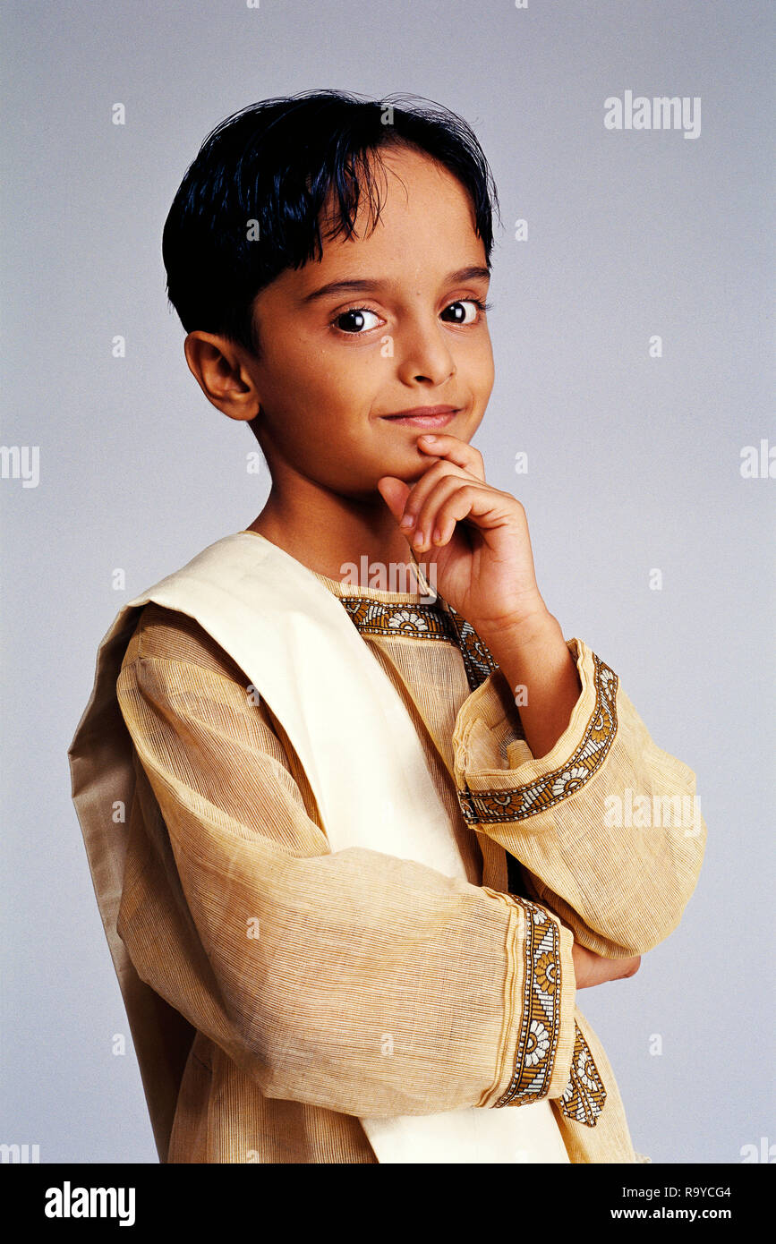 Young Bengali boy dressed in traditional costume Stock Photo Alamy