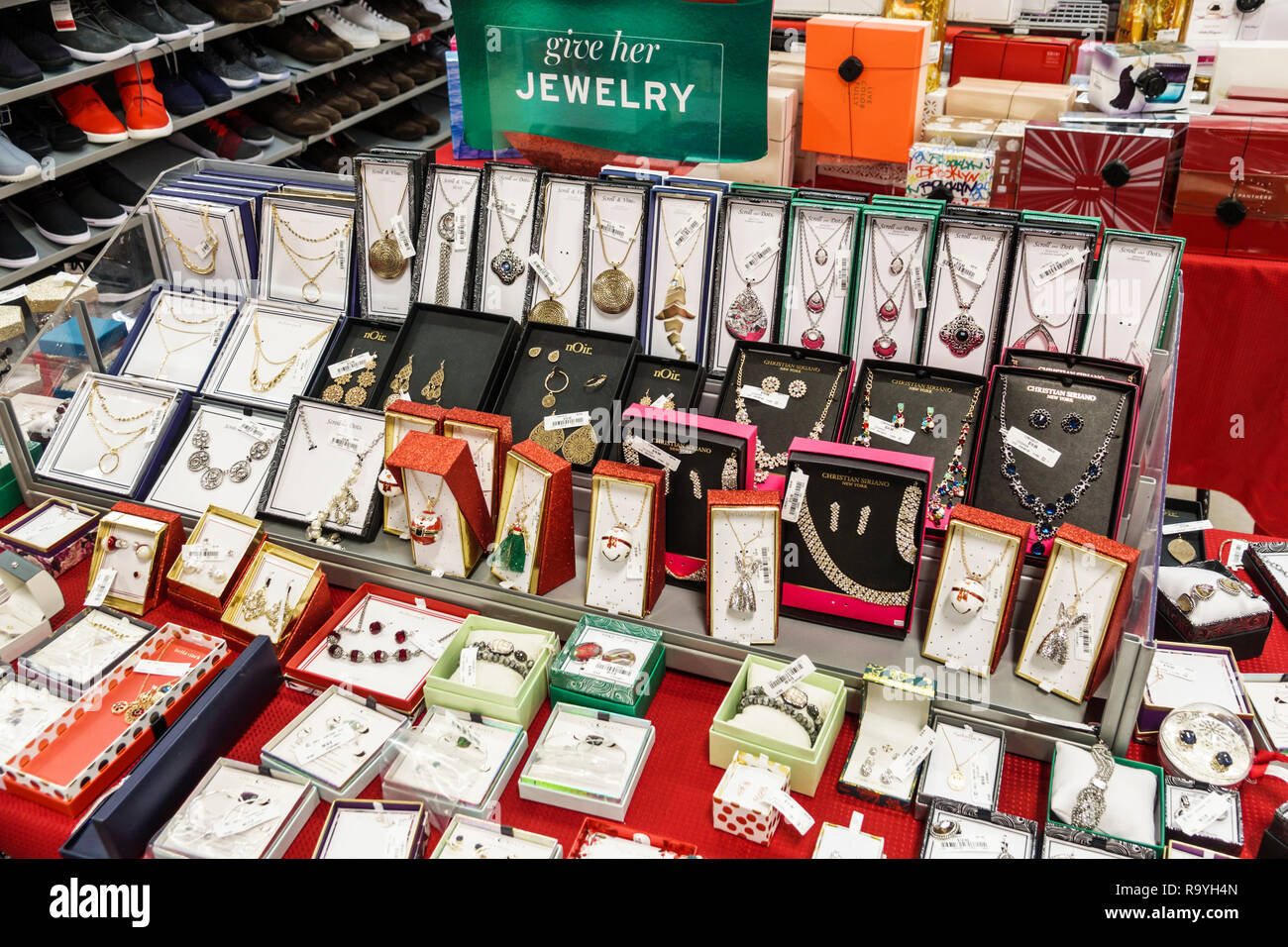 marshalls jewelry store