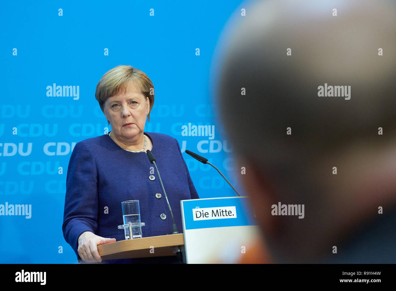 05.11.2018, Berlin, Deutschland - Angela Merkel - Vorsitzende der CDU Deutschlands bei einer Pressekonferenz. 00R181105D149CARO.JPG [MODEL RELEASE: NO Stock Photo