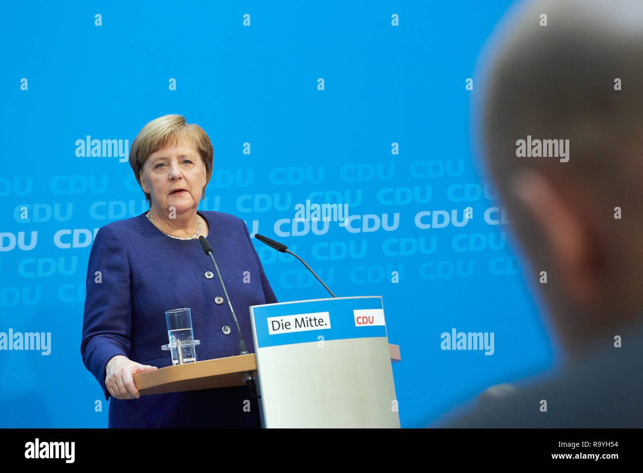 05.11.2018, Berlin, Deutschland - Angela Merkel - Vorsitzende der CDU Deutschlands bei einer Pressekonferenz. 00R181105D152CARO.JPG [MODEL RELEASE: NO Stock Photo