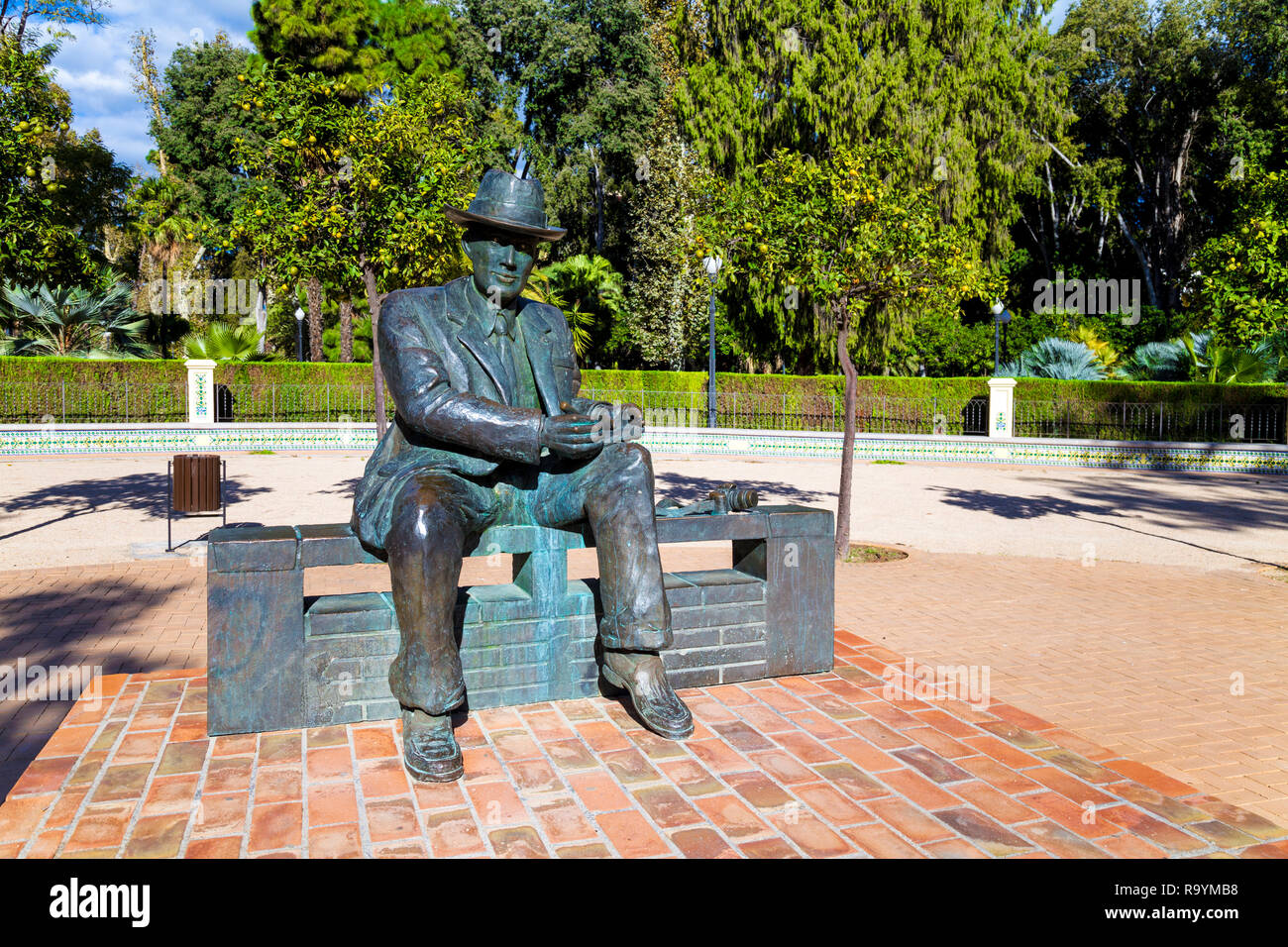Parque Ribalta Seated statue of a painted (1927) by Ribalta Park, Castellon de la ...