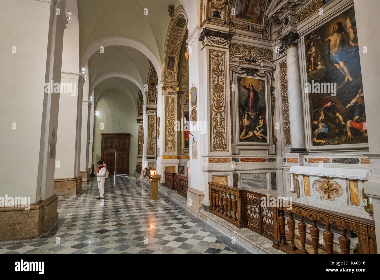 Interior of the Cathedral in the oldest part of the town of Colle Val d'Elsa, Siena, Tuscany Stock Photo