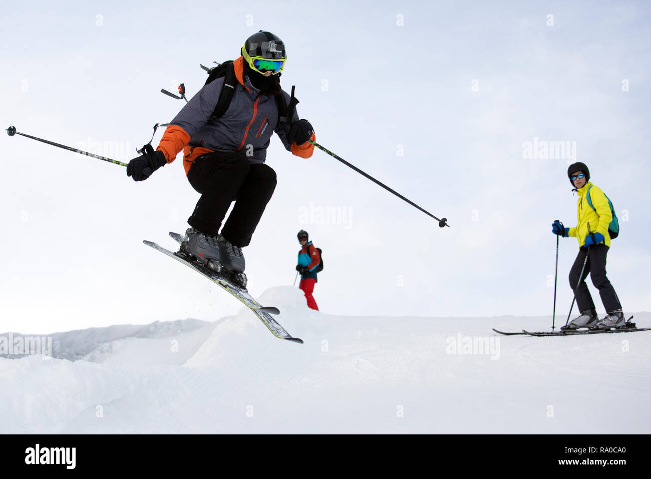 06.02.2018, Suedtirol, Reischach, Italien, Junge faehrt Ski. 00S180206D063CARO.JPG [MODEL RELEASE: NO, PROPERTY RELEASE: NOT APPLICABLE (c) caro image Stock Photo