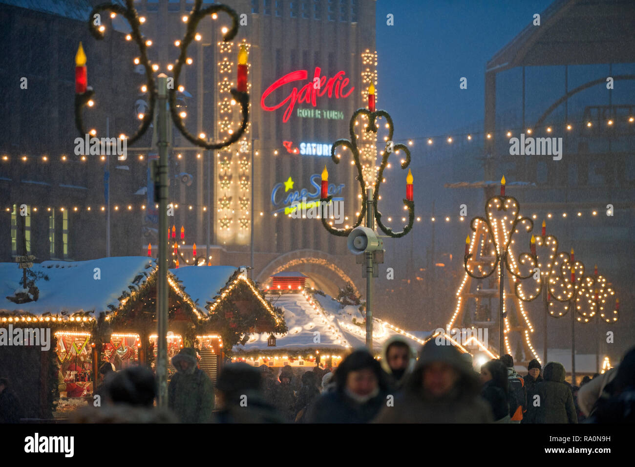01.12.2010, Chemnitz, Saxony, Germany The Christmas Market of