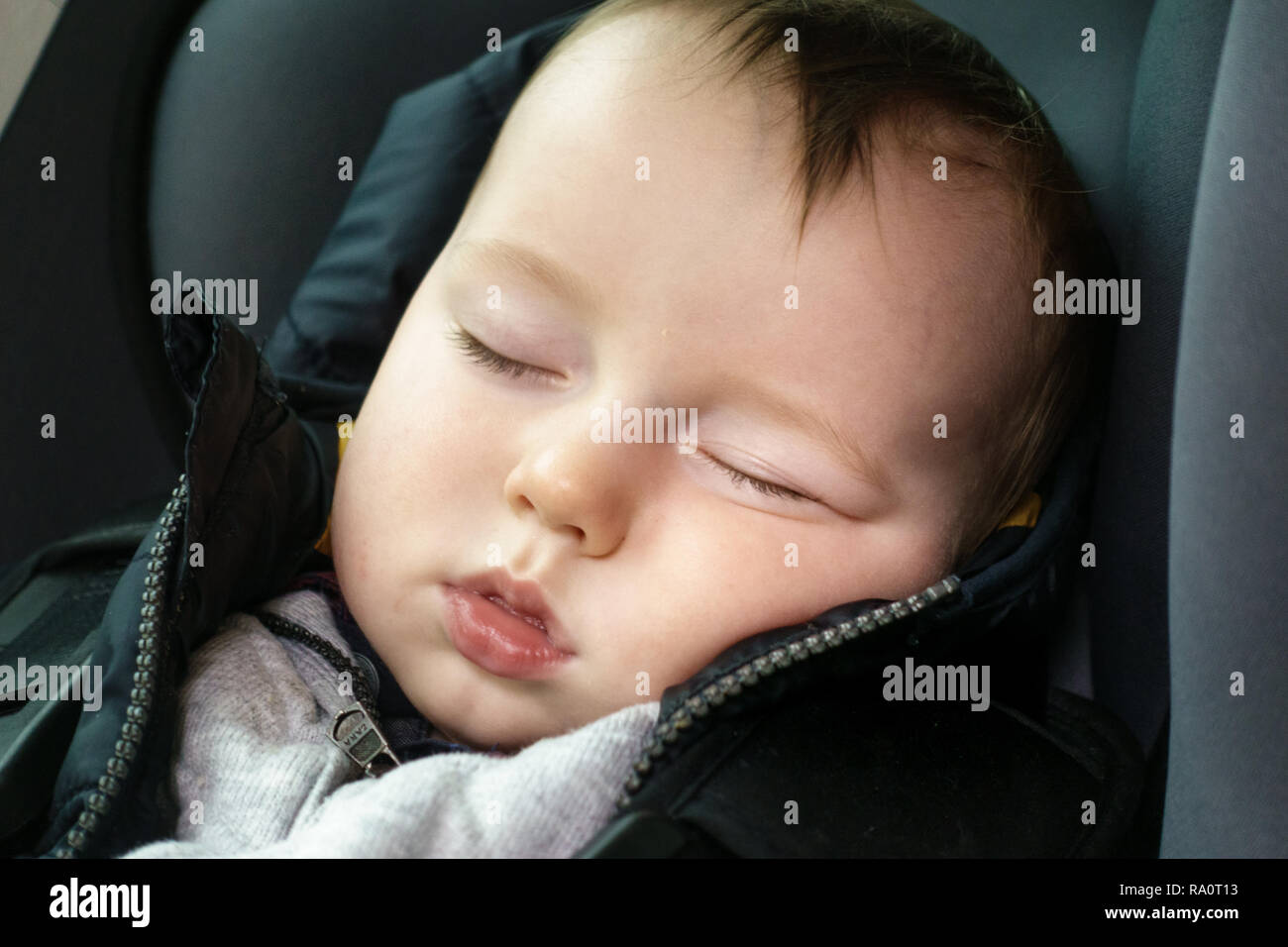 Baby in car seat hires stock photography and images Alamy