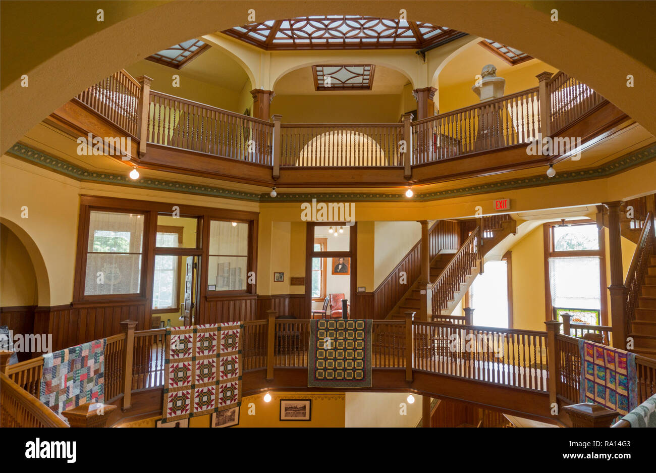 Maine State Building Poland Spring Stock Photo Alamy