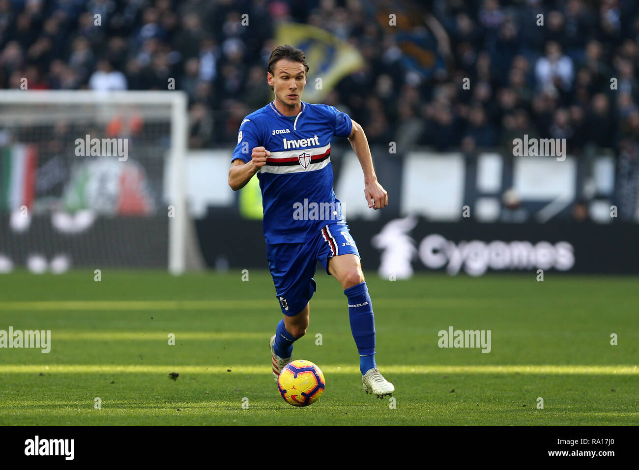 Torino, Italy. 29th October, 2018. Albin Ekdal of Uc Sampdoria  in action during the Serie A football match between Juventus Fc and Uc Sampdoria. Credit: Marco Canoniero/Alamy Live News Stock Photo
