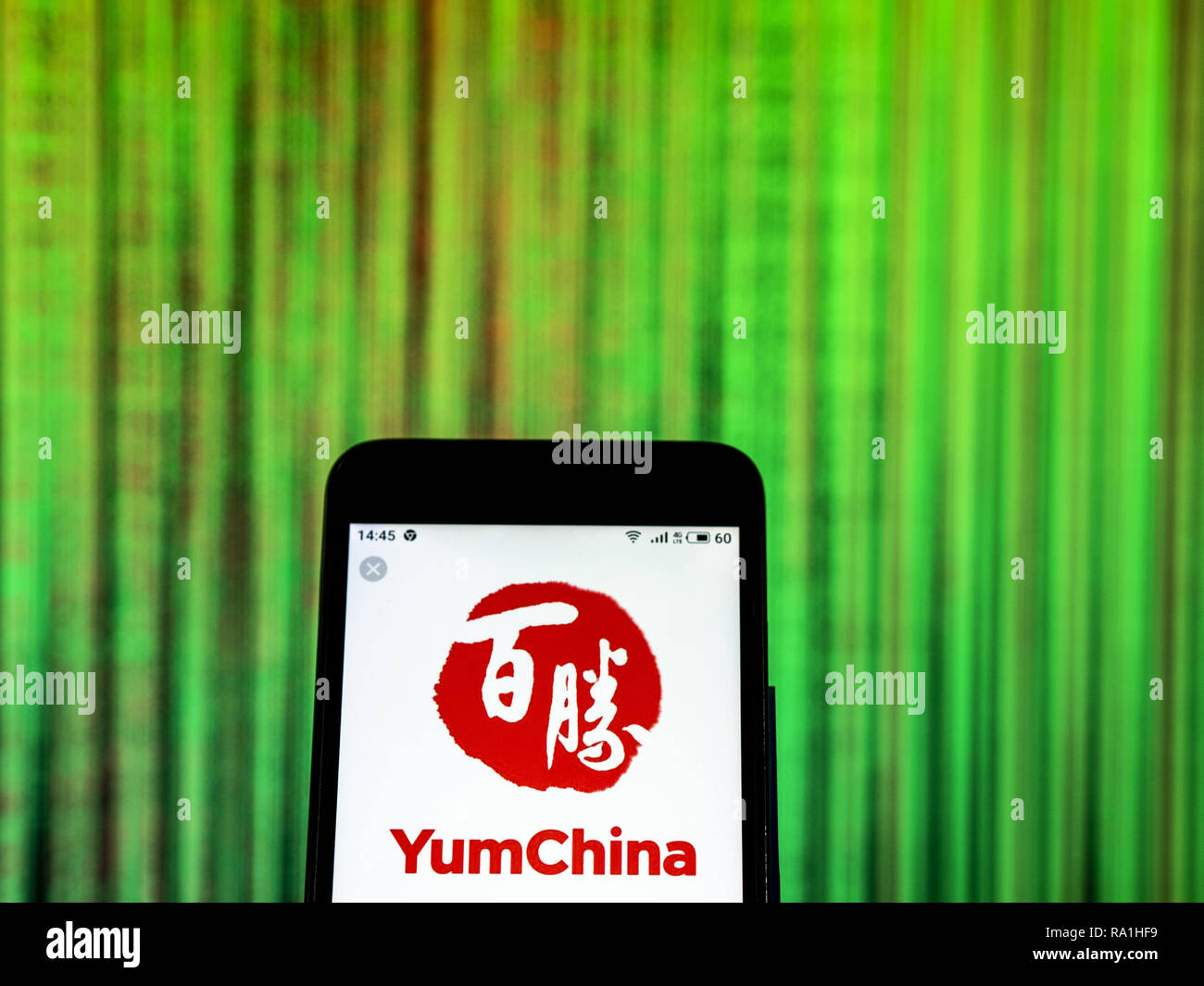 Kiev, Ukraine. 29th Dec, 2018. Yum China Fast food restaurant company logo seen displayed on a smart phone. Credit: Igor Golovniov/SOPA Images/ZUMA Wire/Alamy Live News Stock Photo