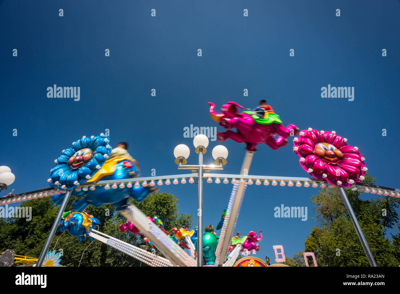 Spinning carnival ride hires stock photography and images Alamy