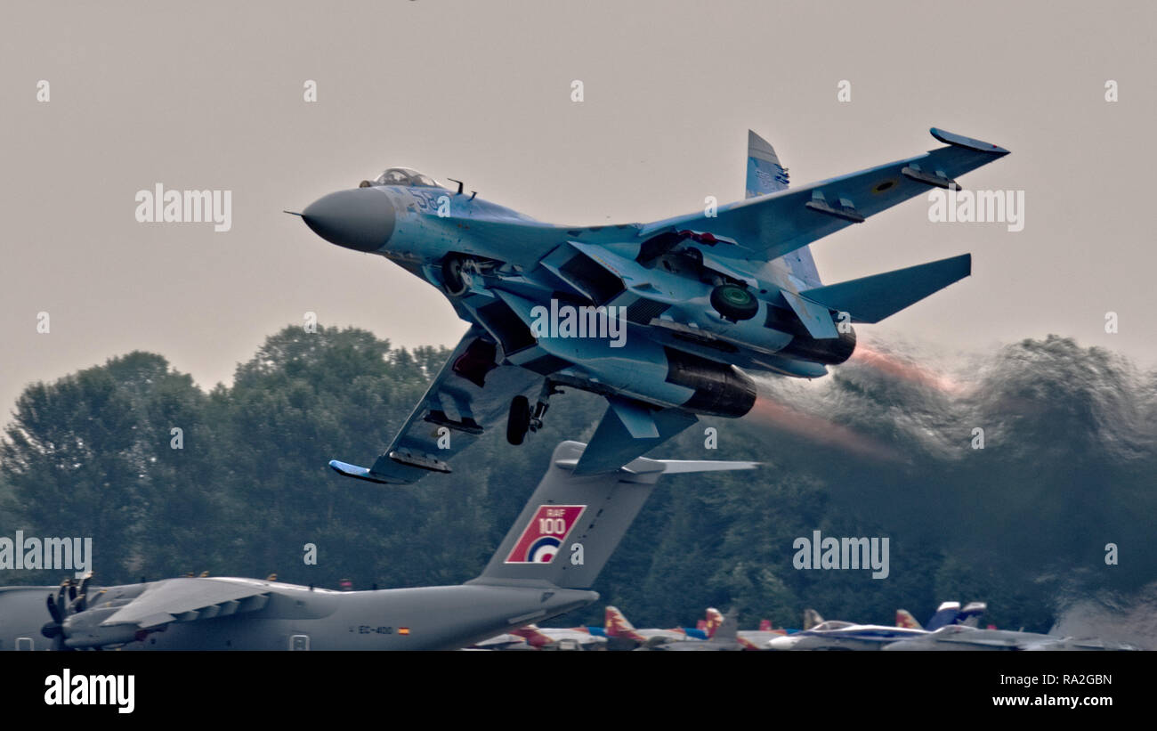Su27 flanker hi-res stock photography and images - Alamy