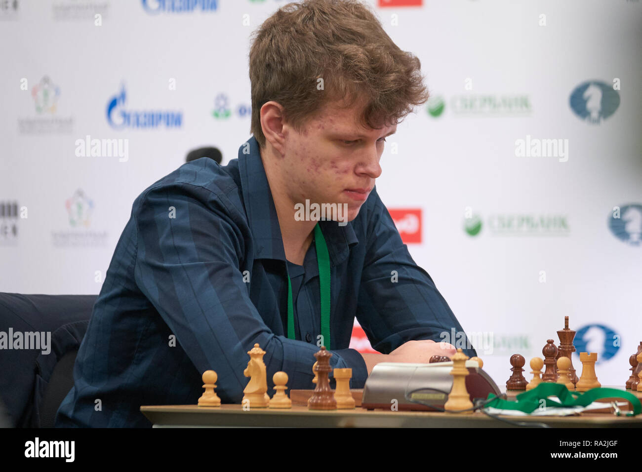 St. Petersburg, Russia - December 30, 2018: Grandmaster Daniil Dubov,  Russia holding the first place prize of World Rapid Chess Championship 2018  afte Stock Photo - Alamy