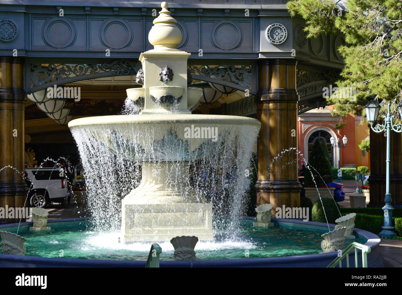 Las vegas entrance valet parking hires stock photography and images Alamy