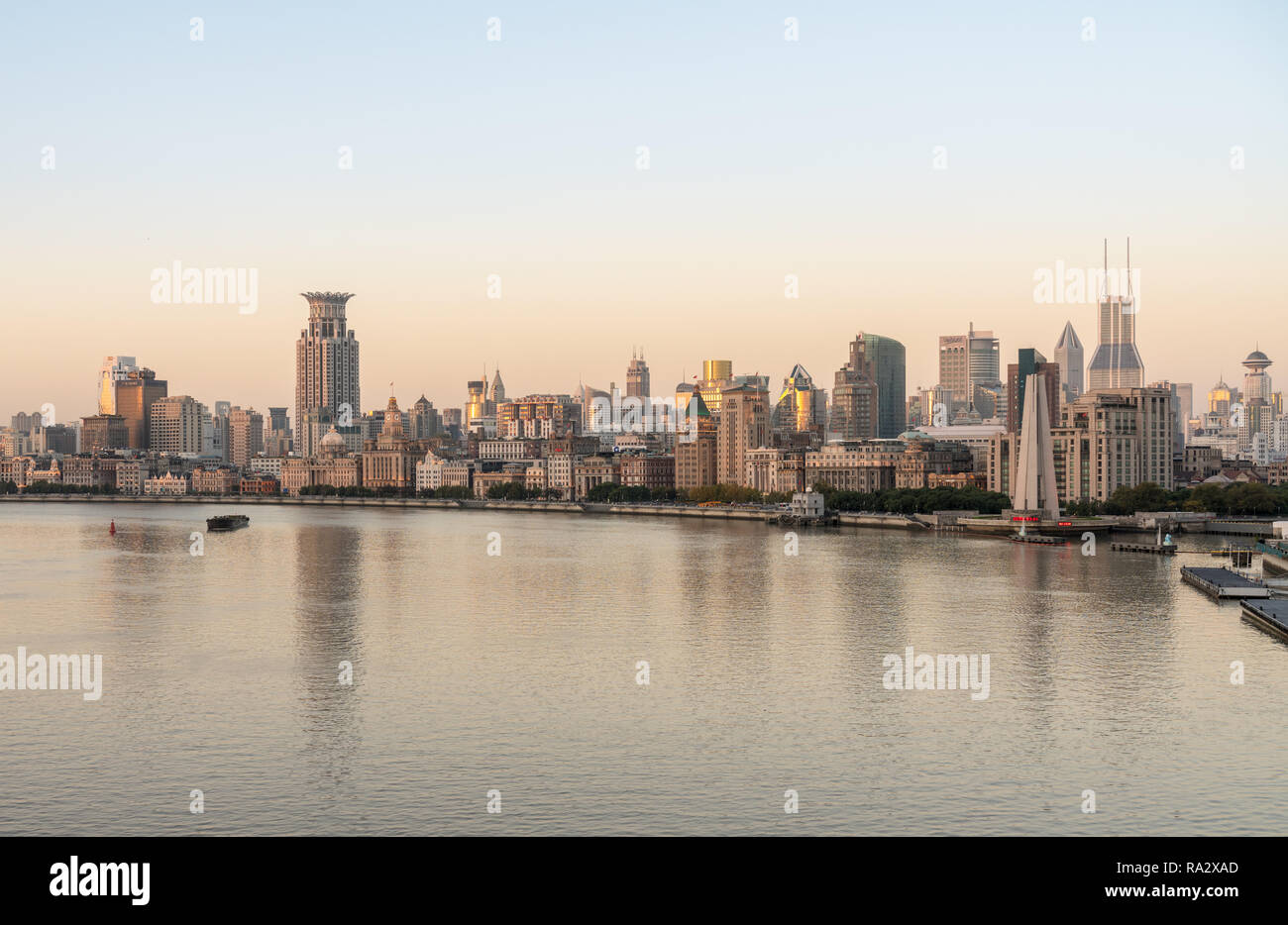 Shanghai bund financial center hi-res stock photography and images - Alamy