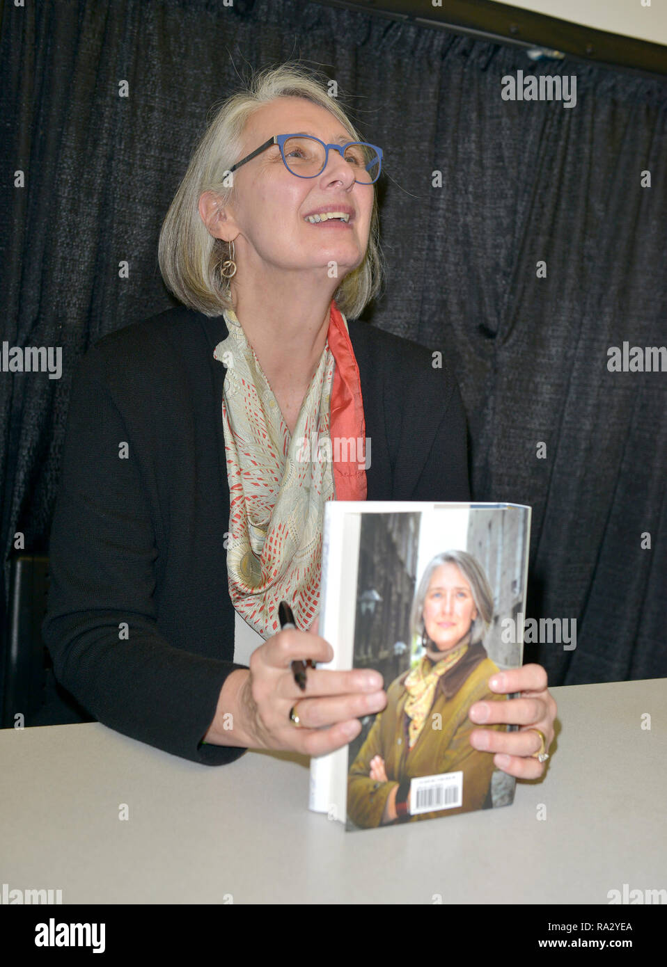 Louise penny hi-res stock photography and images - Alamy