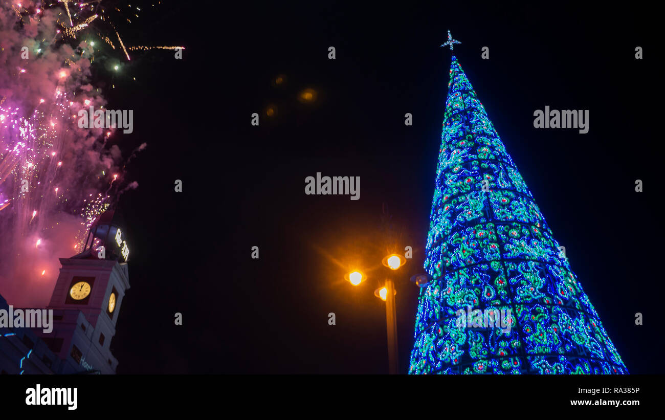 Feliz puerta hi-res stock photography and images - Alamy