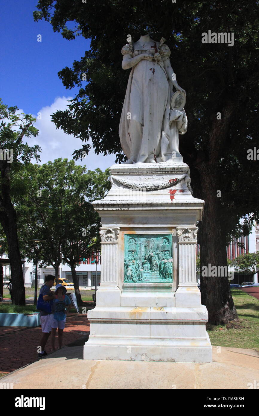 EMPRESS JOSEPHINE DEFACED STATUE IN MARTINQUE Stock Photo Alamy