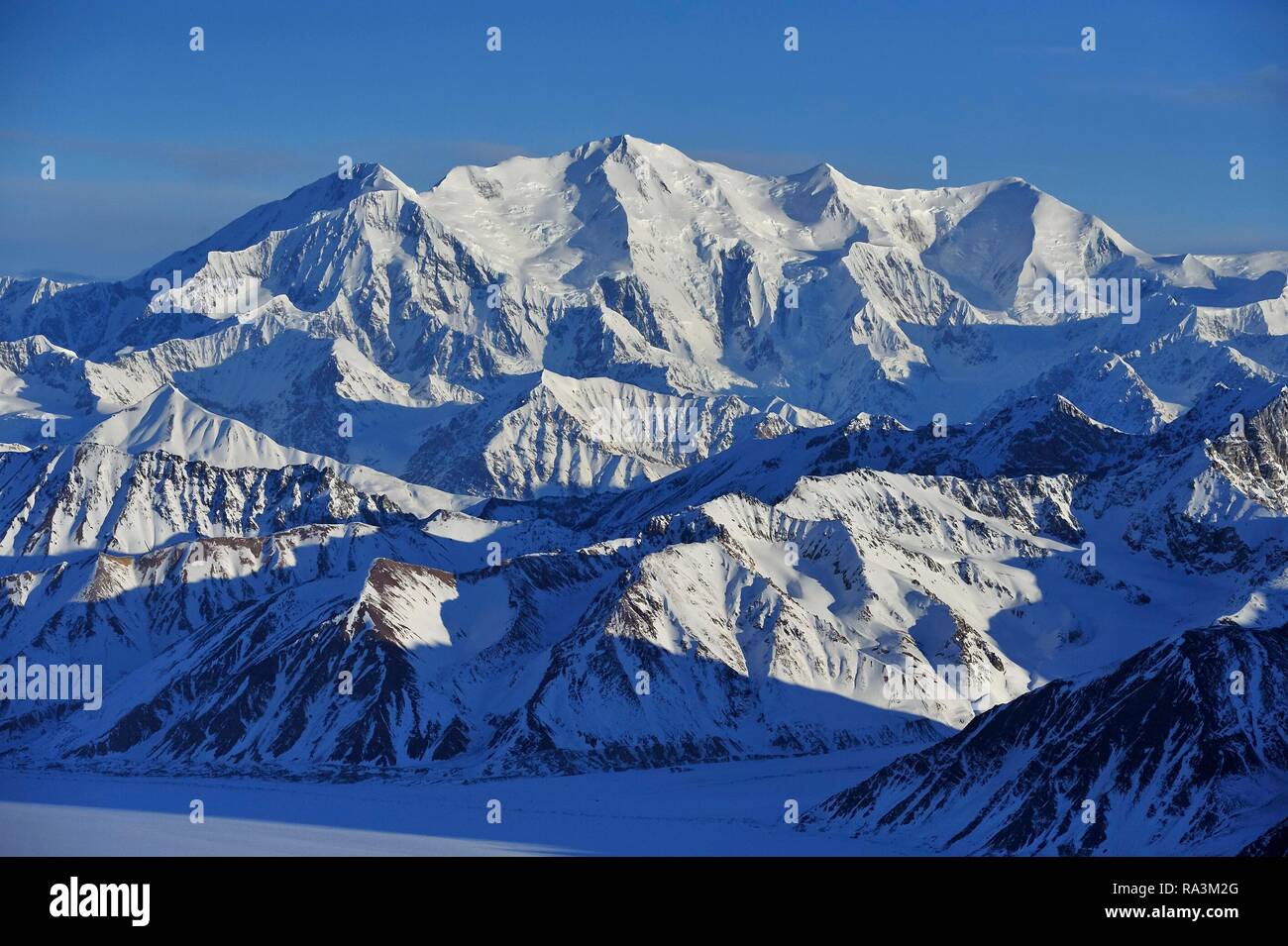 Mount Lucania, 5240 m, St. Elias Mountains, Icefield Ranges, Yukon Territory, Canada Stock Photo
