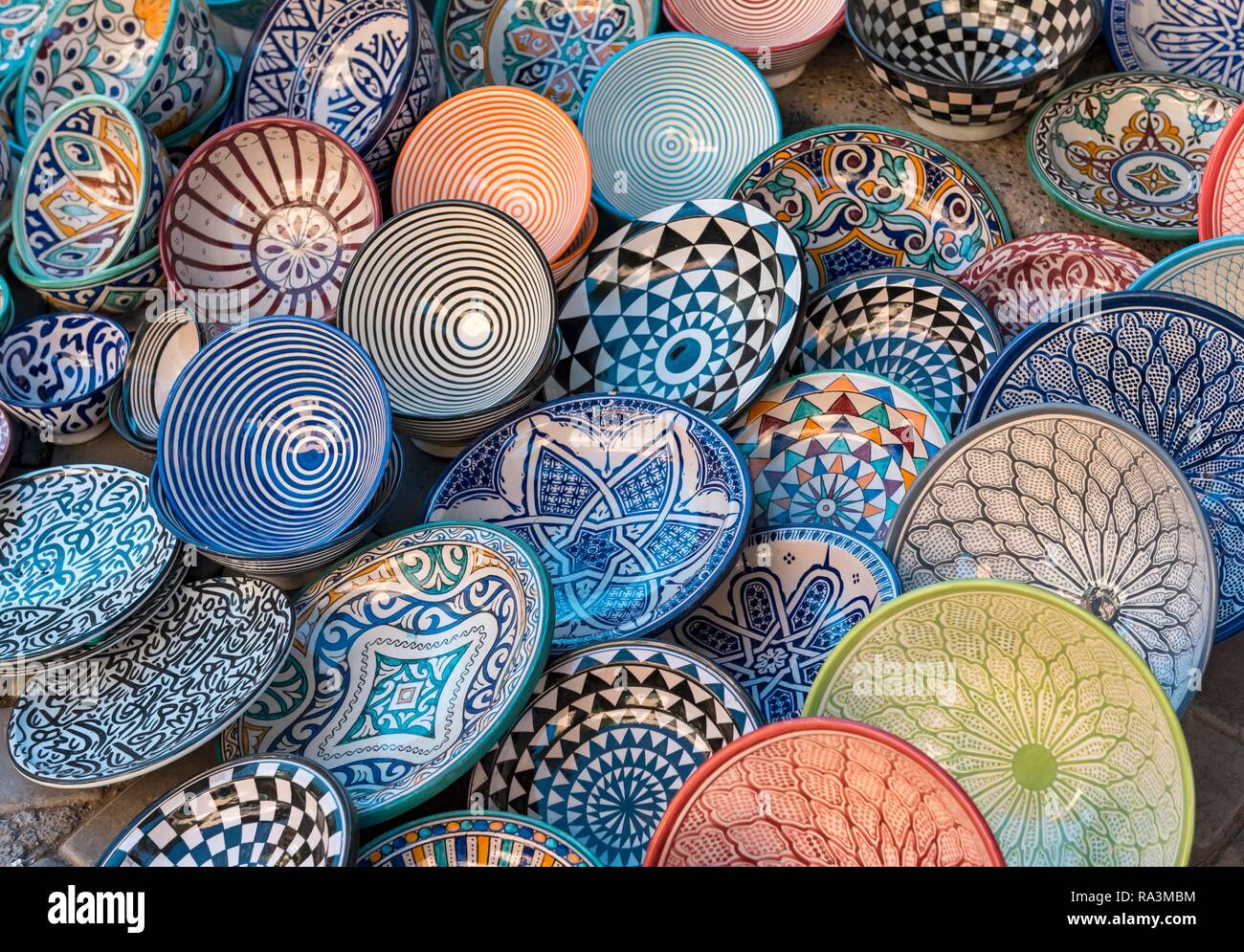 Painted ceramic plates on sale in Marrakech souks, Marrakech, Morocco Stock Photo