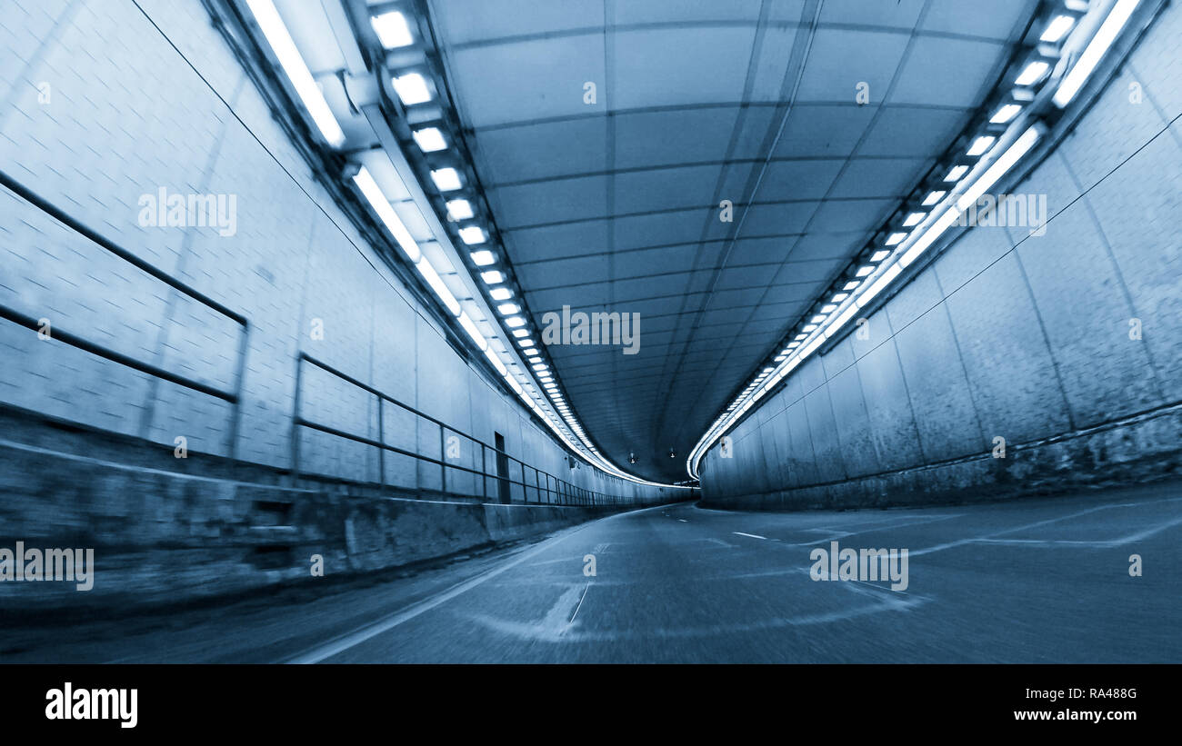 Loveland pass road hires stock photography and images Alamy