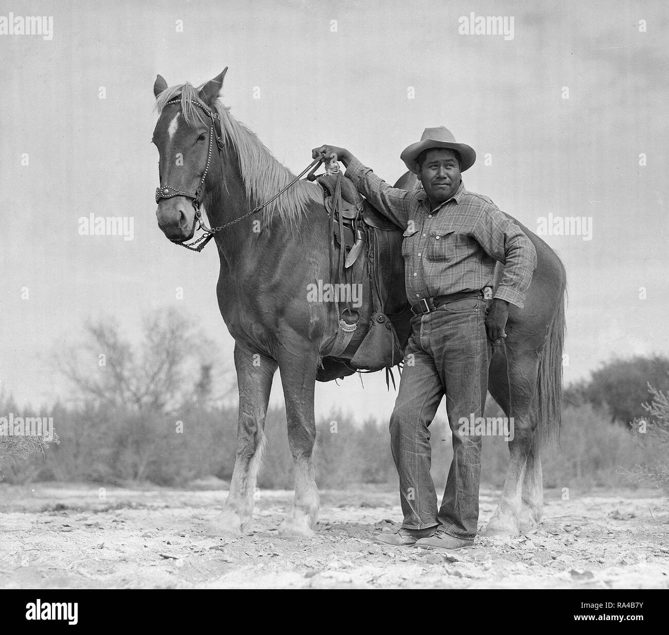 Parker, Arizona. Henry Welsh, Mojave Indian and chairman of the tribal council on the Colorado River Indian Reservation 4/10/1942 Stock Photo