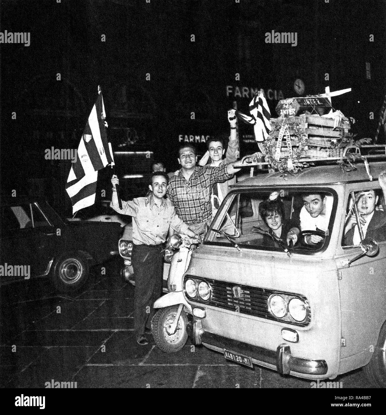 Milan (Italy), June 1, 1967. Milanese supporters of Juventus F.C. celebrates the victory of the Italian Championship 1966–67 Serie A with a mockery to Inter Milan's rivals, beaten by one point after the decisive standing's overtaking on the 34th and final round. Stock Photo