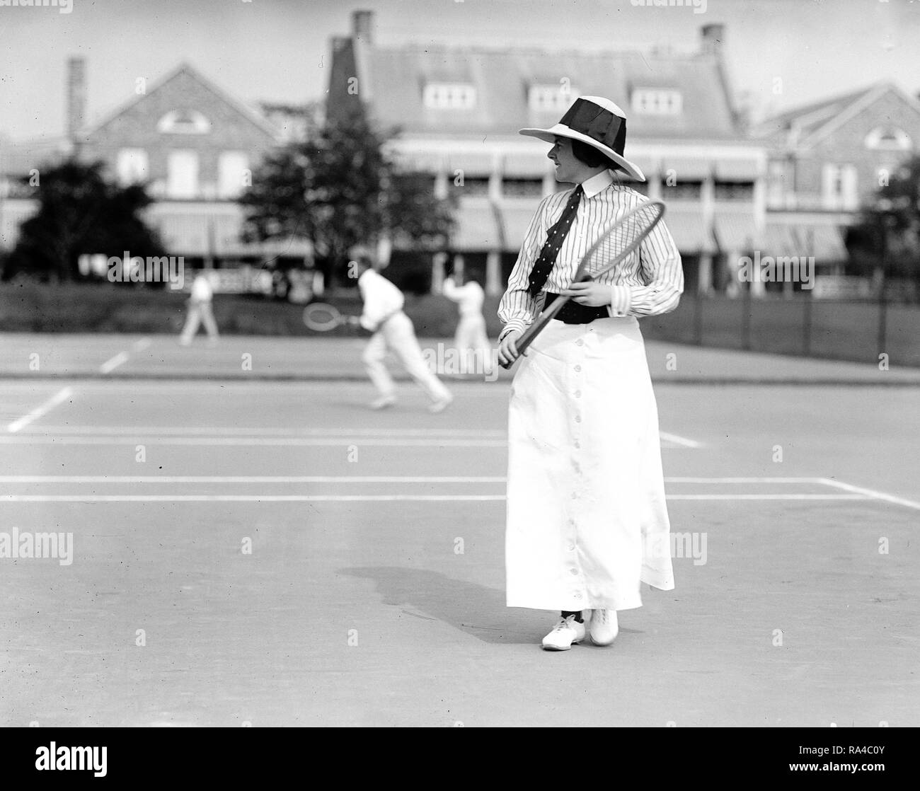 Woman tennis player at tennis tournament ca. 1913 Stock Photo Alamy