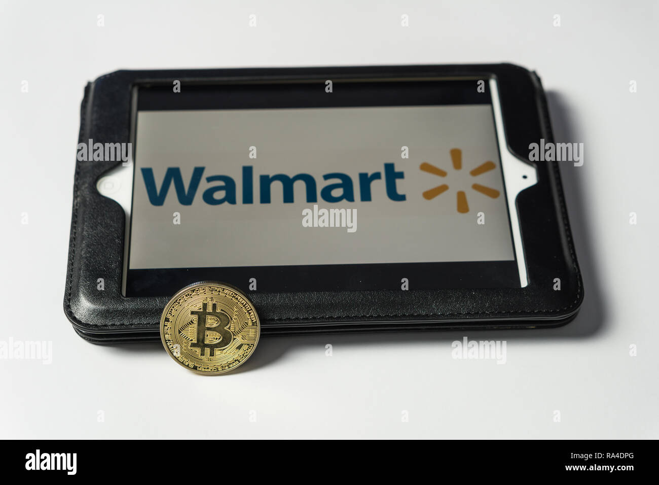 Walmart Stock Phone Number >> Walmart Logo Stock Photos Walmart Logo Stock Images Alamy Walmart Stock Phone Number >> Walmart Logo Stock Photos Walmart Logo Stock Images Alamy