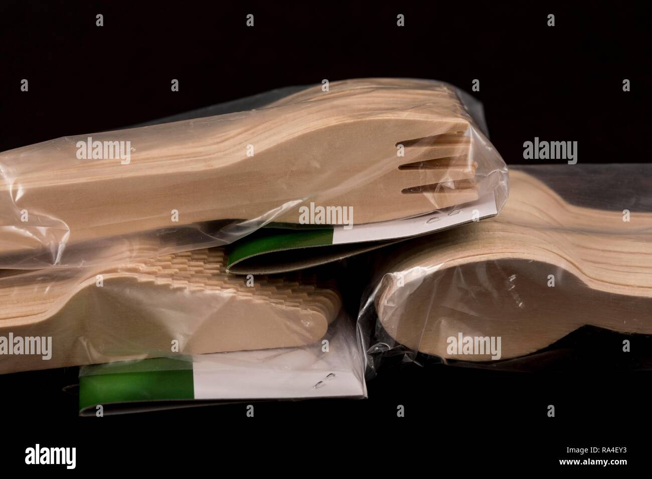 Disposable wooden cutlery, recyclable Stock Photo Alamy