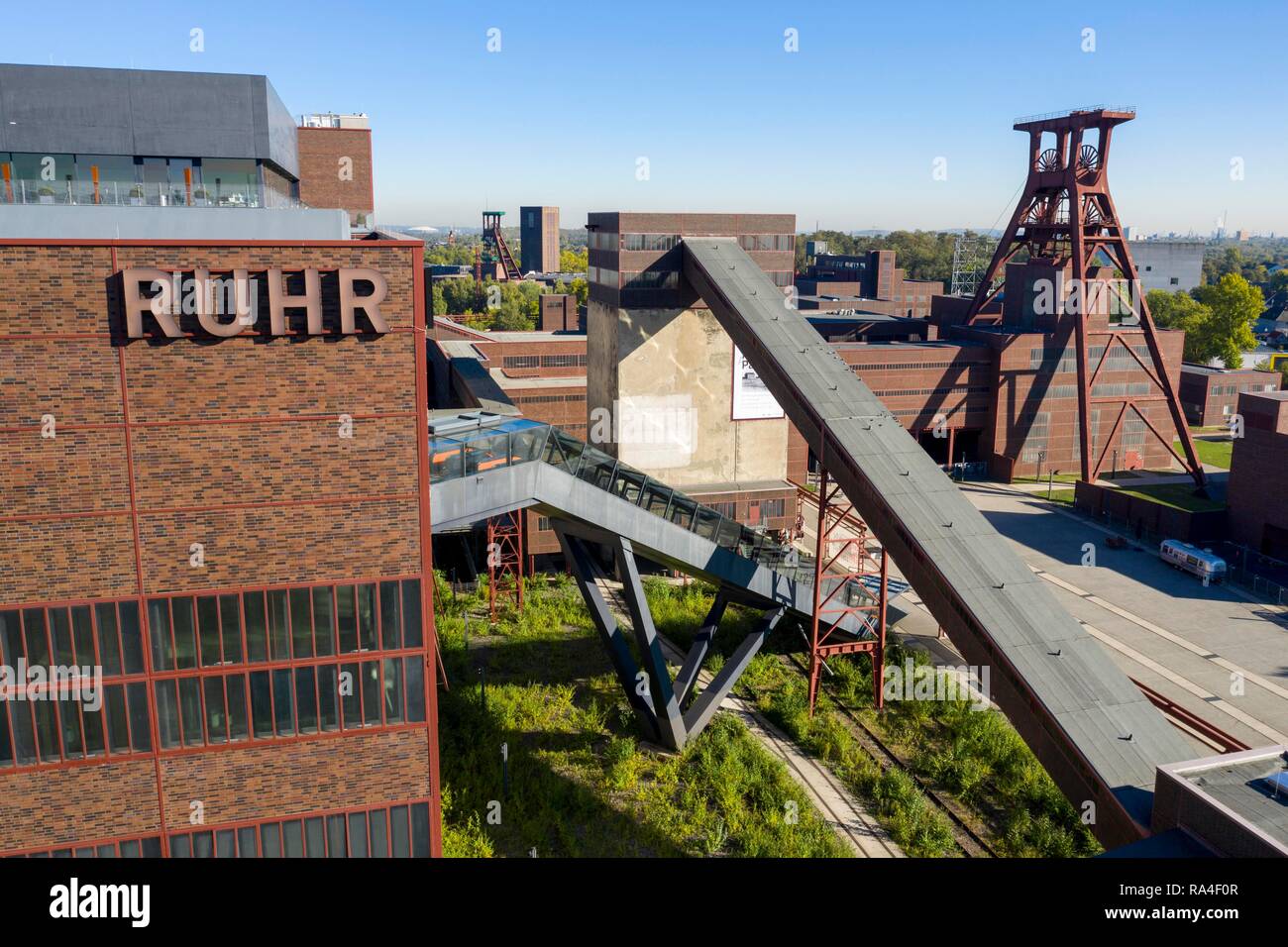 World heritage Zeche Zollverein in Essen, Doppelbock pithead of shaft 12, Ruhrmuseum in the building of the former coal washer Stock Photo