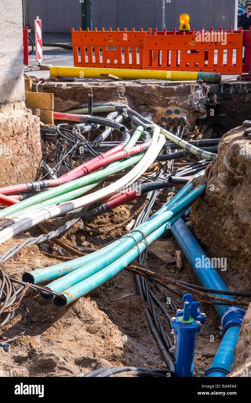Data pipelines hi-res stock photography and images - Alamy