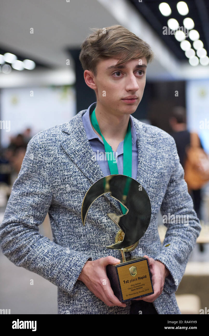 St. Petersburg, Russia - December 30, 2018: Grandmaster Daniil Dubov,  Russia holding the golden cup of World Rapid Chess Championship 2018 after  award Stock Photo - Alamy