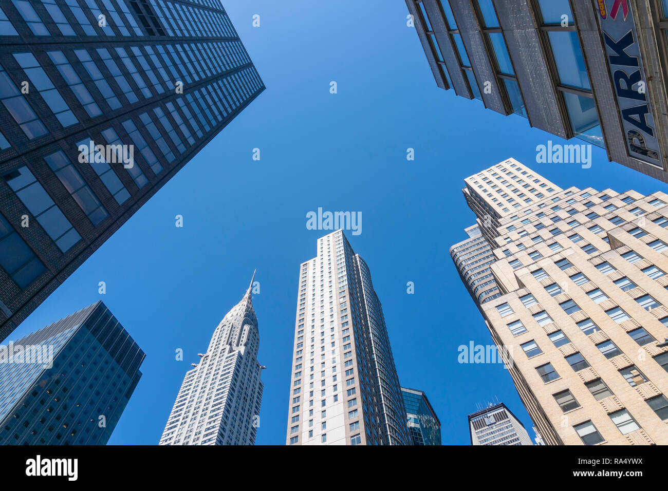 New york city building hi-res stock photography and images - Alamy