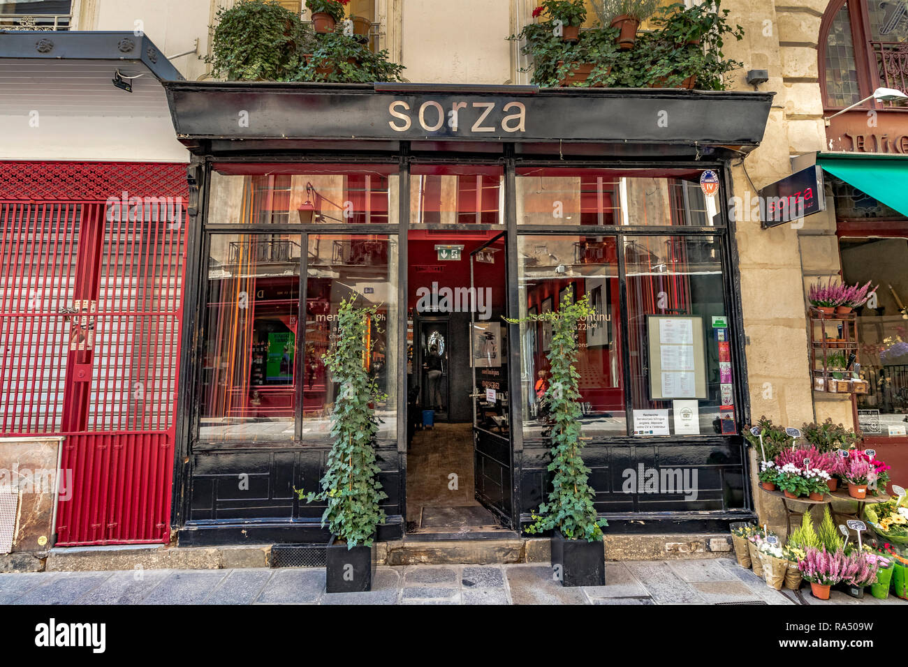 Sorza , a restaurant & bar on rue Saint-louis-en-l'ile ,  Île de la Cité ,Paris Stock Photo