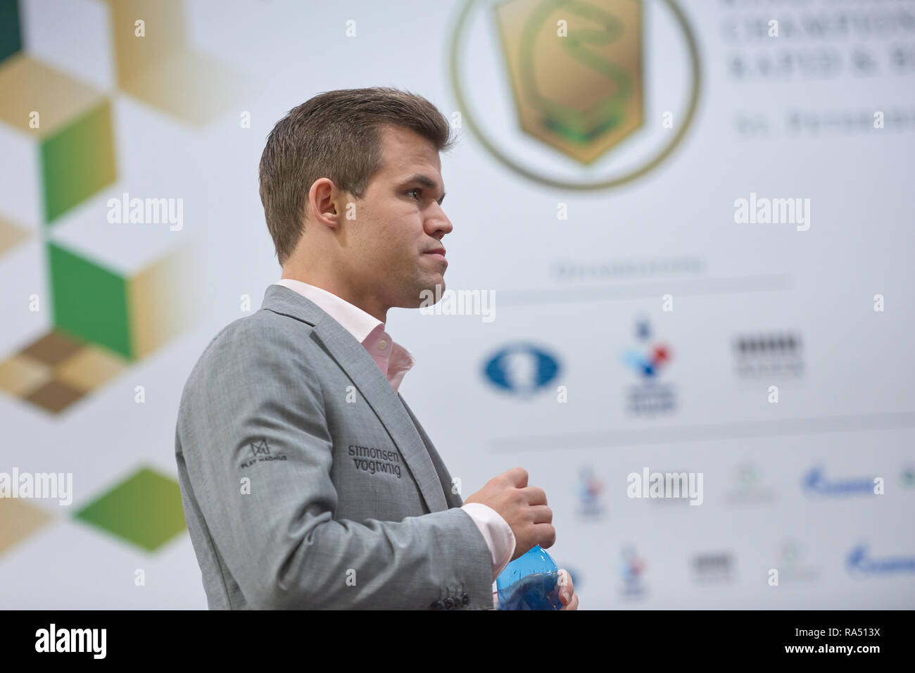 St. Petersburg, Russia - December 30, 2018: Grandmaster Daniil Dubov,  Russia holding the golden cup of World Rapid Chess Championship 2018 after  award Stock Photo - Alamy