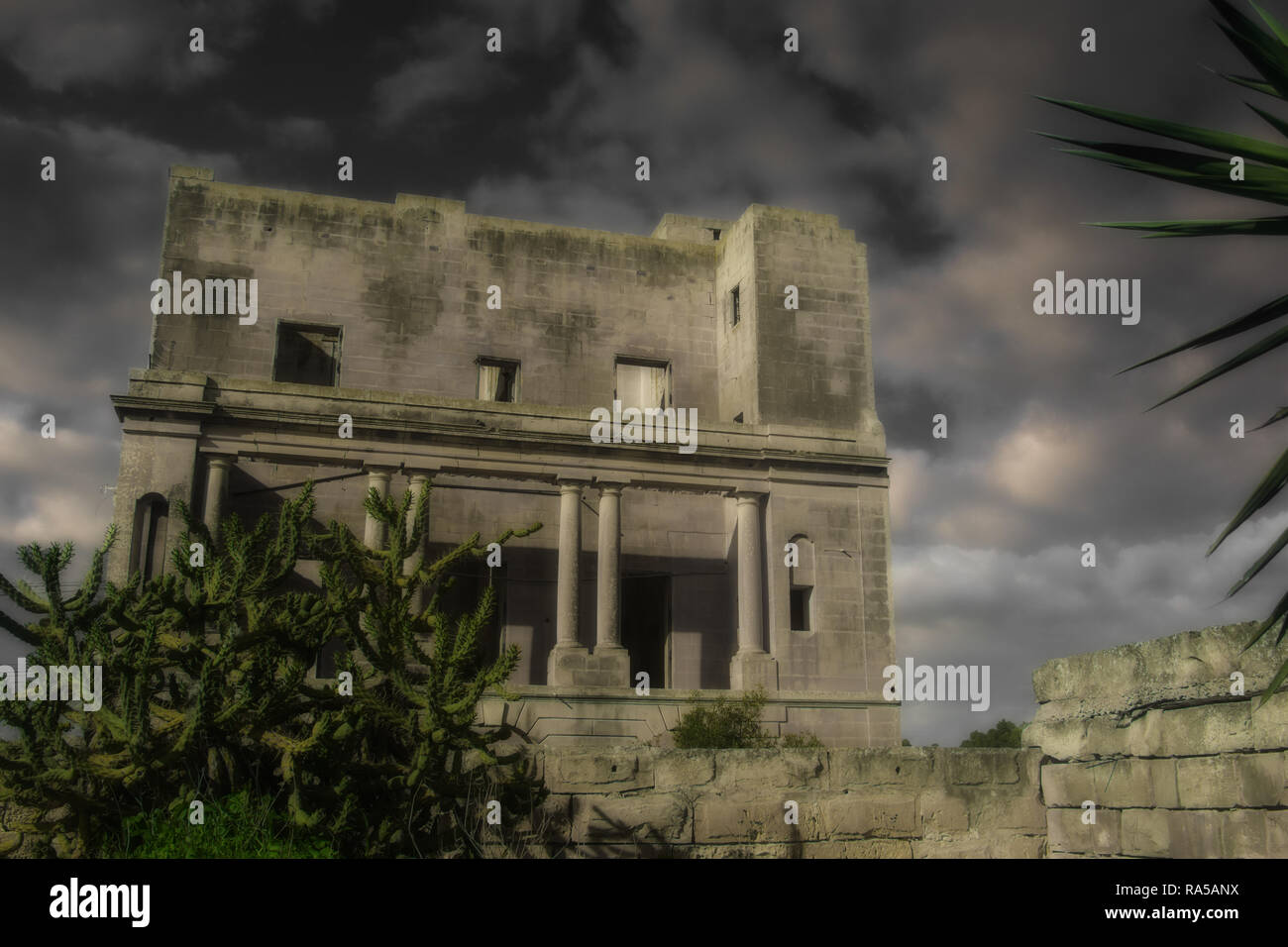 An Abandoned Villa In Ruins And Condemned Located In Marsaxlokk Malta And Said To Be Haunted By Ghosts Stock Photo Alamy