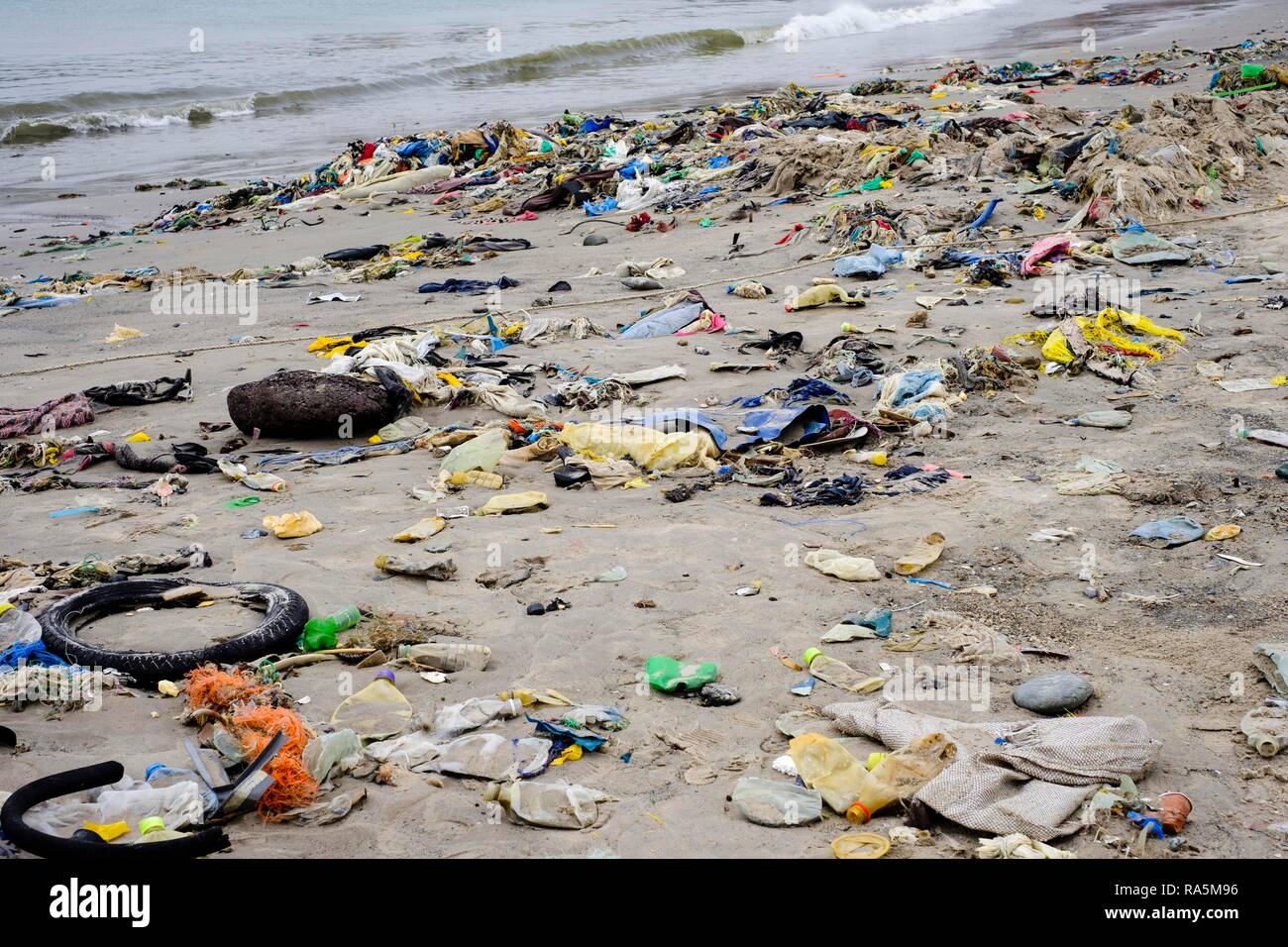 Plastic garbage on the beach, Dakar, Senegal Stock Photo