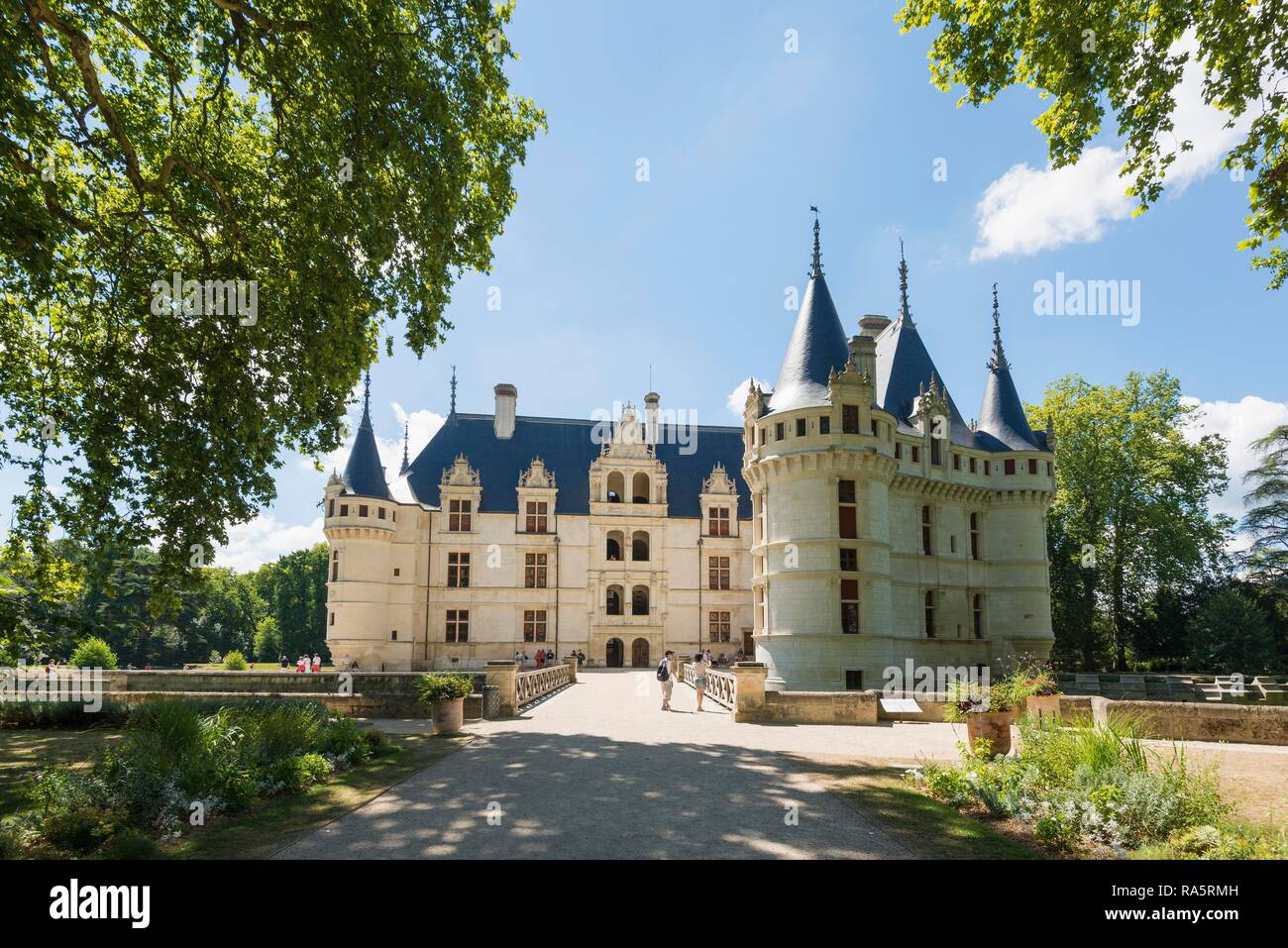 Chateau Azay-le-Rideau, Renaissance Castle on the Loire, UNESCO World  Heritage Site, Département Indre-et-Loire, France Stock Photo - Alamy