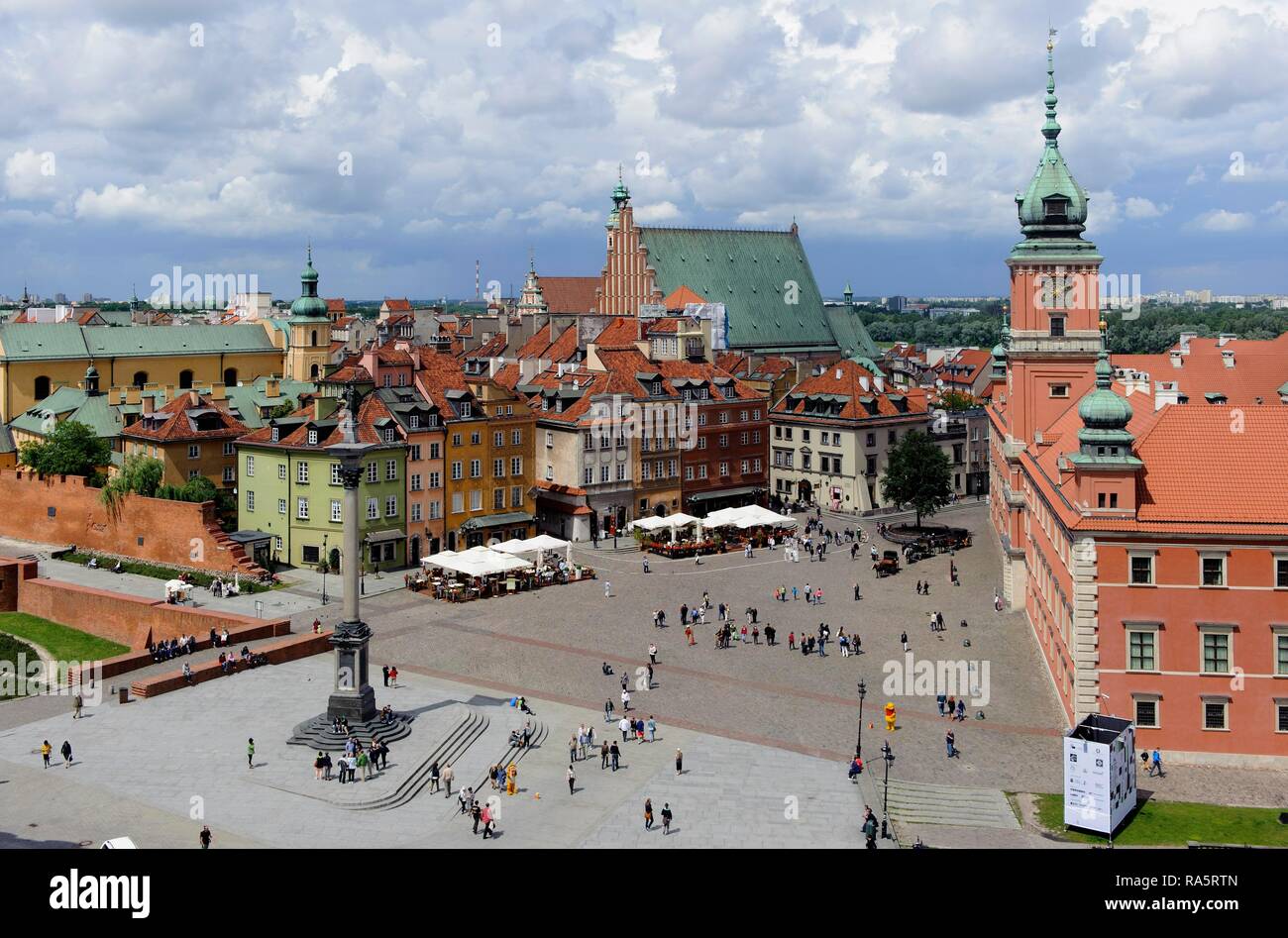 Castle Square with Castle and Sigismund's Column, Kolumna Zygmunta, Warsaw, Mazovia Province, Poland Stock Photo