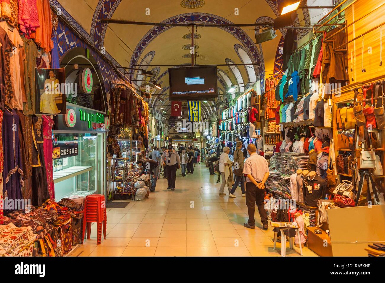 Clothing market istanbul turkey hires stock photography and images Alamy