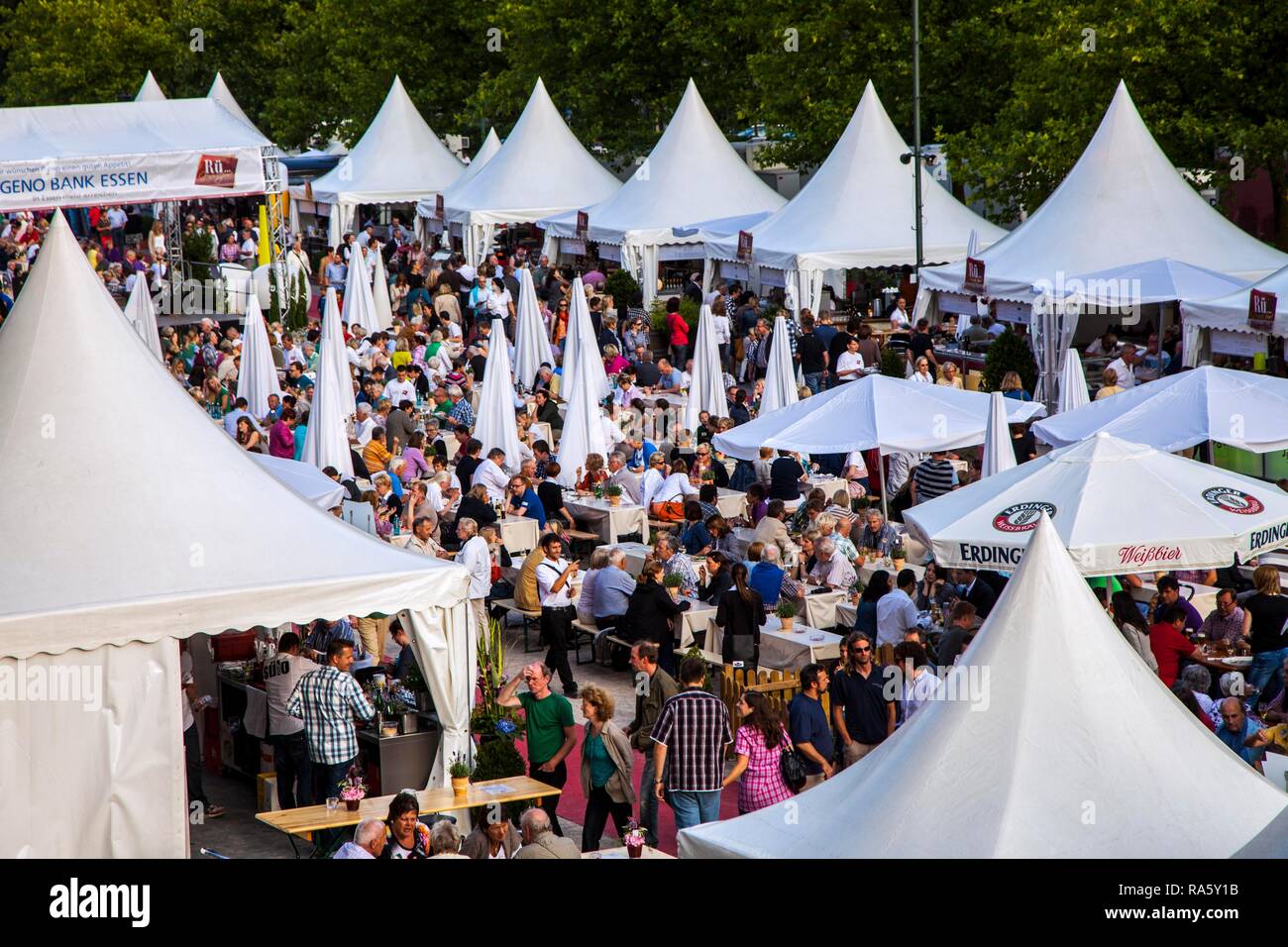 Rue-Genuss, catering and cooking festival in Essen-Ruettenscheid, with over 20 restaurants, bars, cafes offering food and live Stock Photo