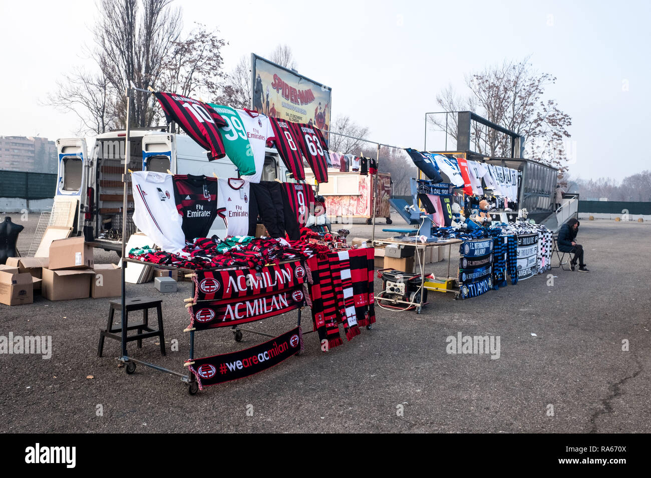 Milan, Italy. 1st January, 2019. Milan, Inter and Juventus t-shirts and  gadgets for sale at a street vendor in front of the San Siro stadium, on  January 01 2019 Credit: Mairo Cinquetti/Alamy