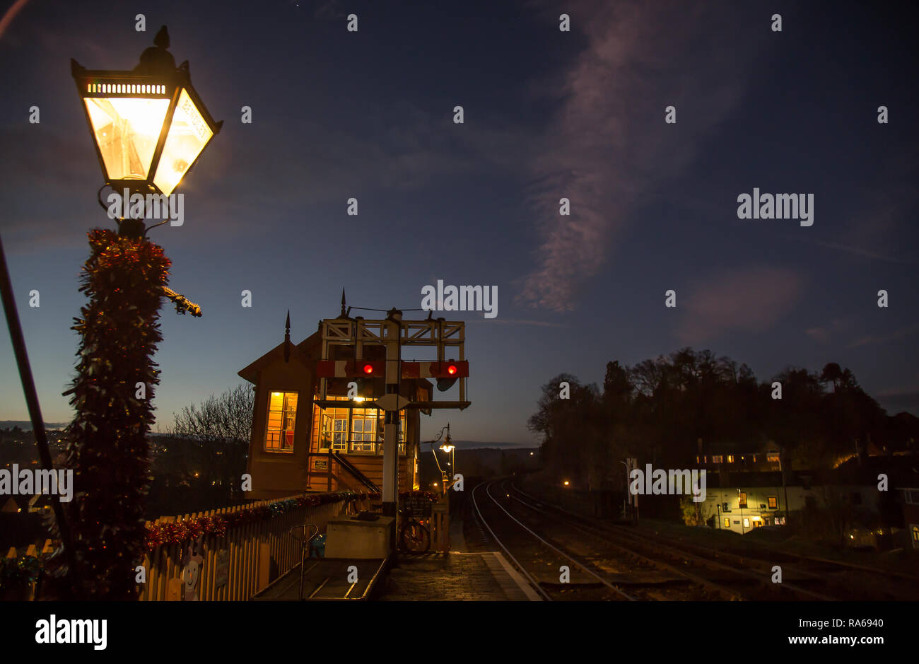 Bewdley, UK. 1st January, 2019. UK weather: with skies clearing and a noticeable absence of cloud cover this evening, temperatures are falling sharply. As the last steam train leaves Bewdley station, signalling an end to the festive holiday season, a frosty start is expected for all returning to work in the morning. Credit: Lee Hudson/Alamy Live News Stock Photo