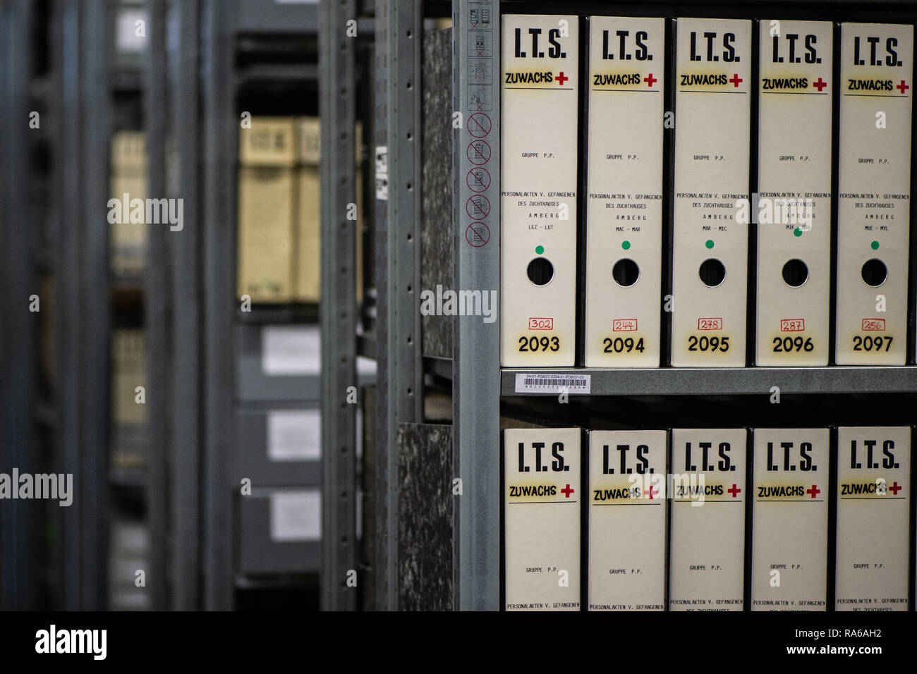 Bad Arolsen, Germany. 11th Dec, 2018. Files are stored in a cabinet in the provisional archive of the International Tracing Service (ITS). The ITS is an archive and documentation centre on Nazi persecution and the liberated survivors. (to dpa 'International Tracing Service ITS' from 02.01.2019) Credit: Swen Pförtner/dpa/Alamy Live News Stock Photo