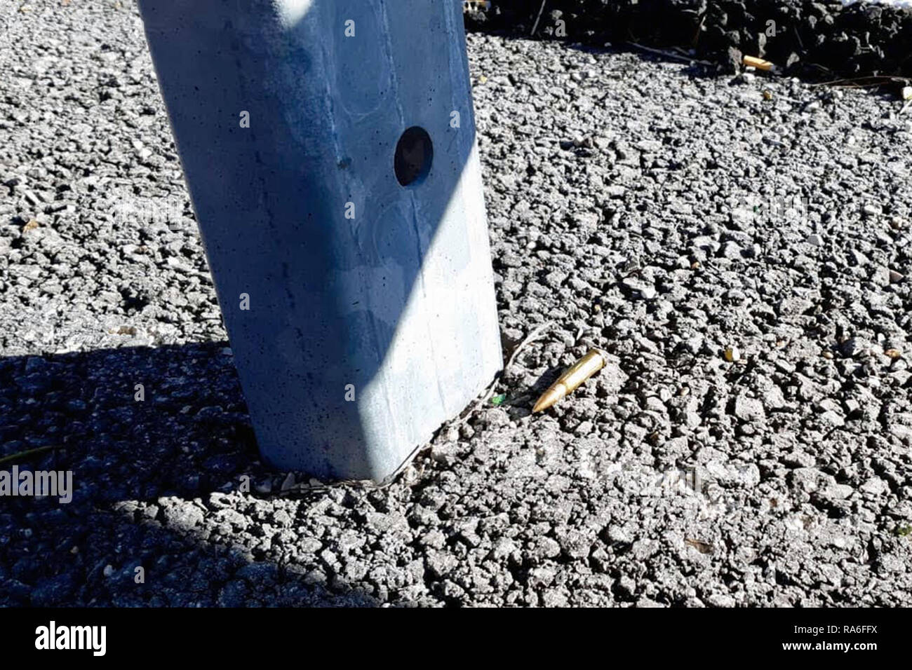 Foto Donato Fasano - LaPresse 02-01-2019 Mellitto, BariCronaca Una rapina a  un portavalori si \u0026#xe8; verificata questa mattina sulla statale 96  'Barese', intorno alle 7.20. Sul posto sono intervenute quattro squadre dei, image size:1300x956