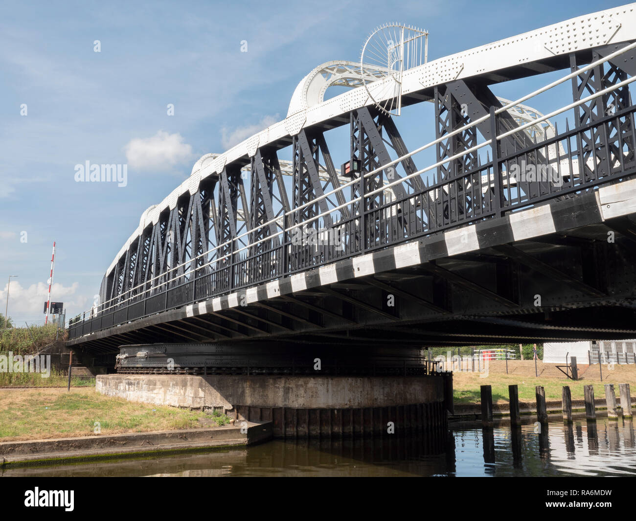 Sutton Weaver Swing Bridge, Sutton Weaver, Frodsham, Cheshire, England, UK. Stock Photo