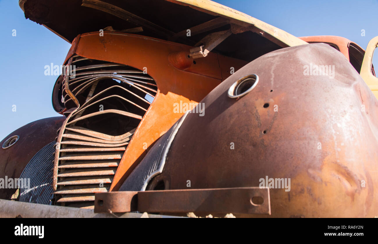 Details from old car wreck in the desert Stock Photo - Alamy