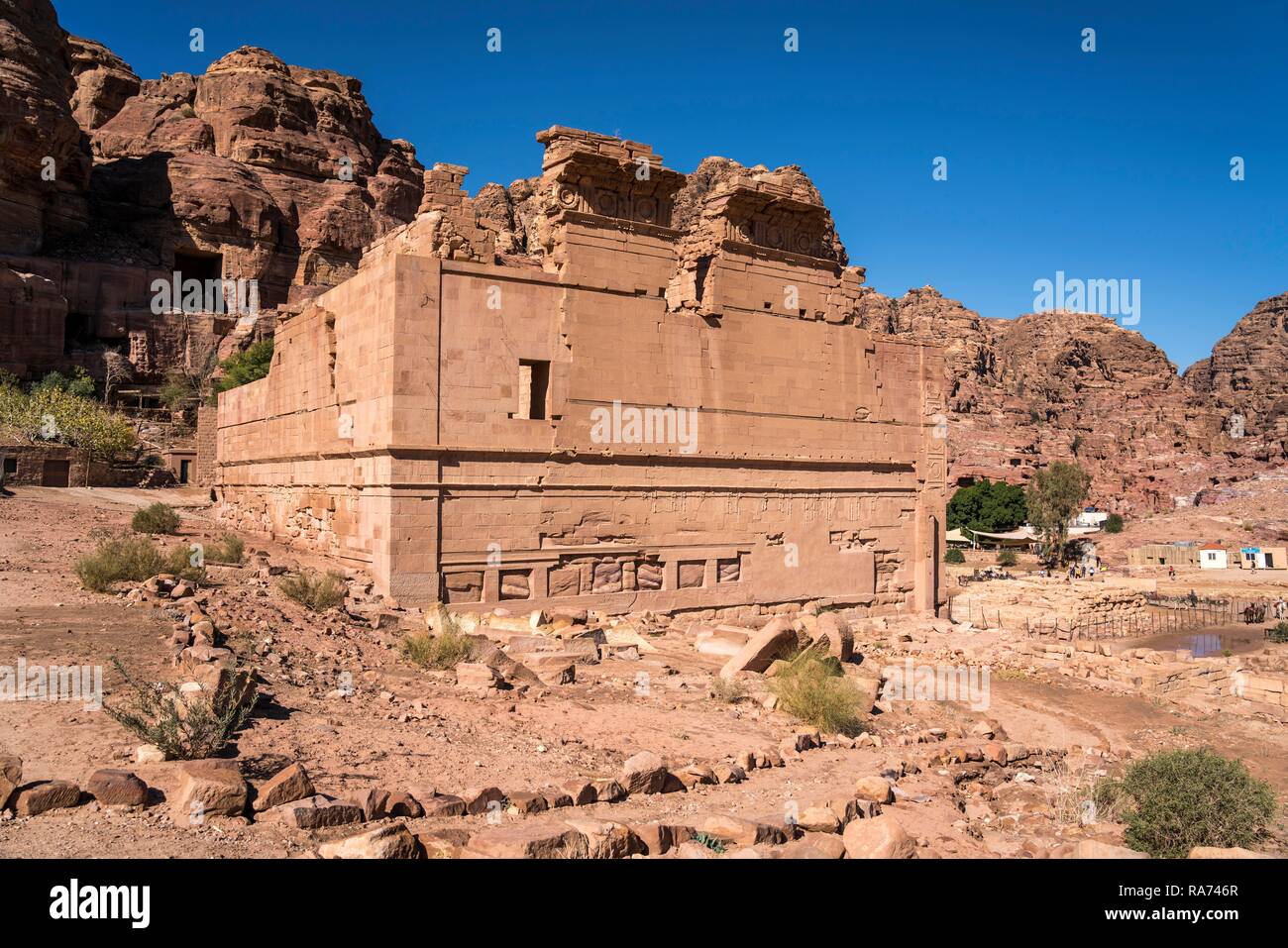 Qasr Bint Firaun or Palace of the Pharaoh's Daughter, Petra, Jordan Stock Photo