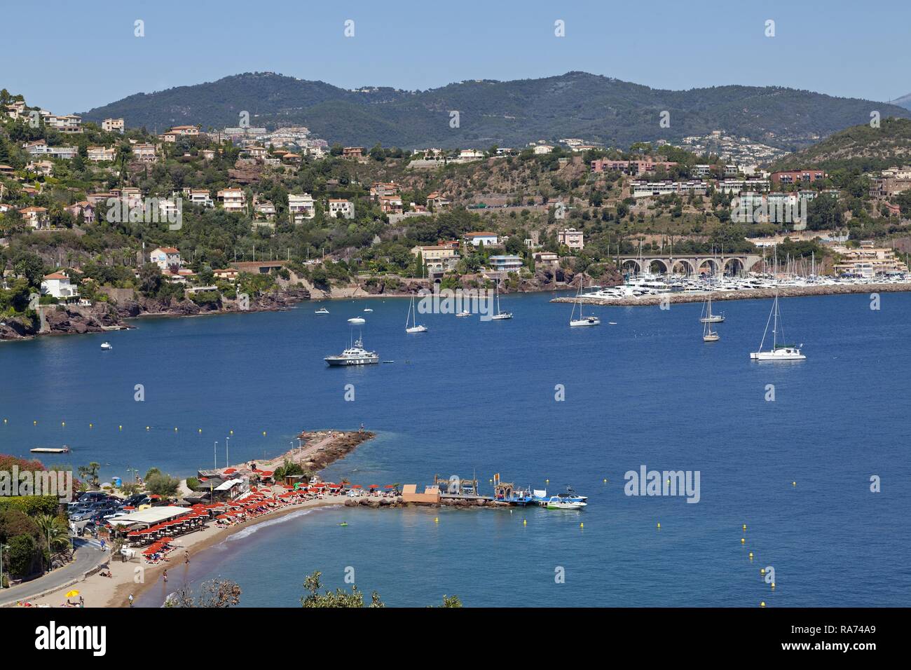 View of the town from the sea, Théoule-sur-Mer, Département Alpes-Maritimes, Provence-Alpes-Côte d'Azur, France Stock Photo