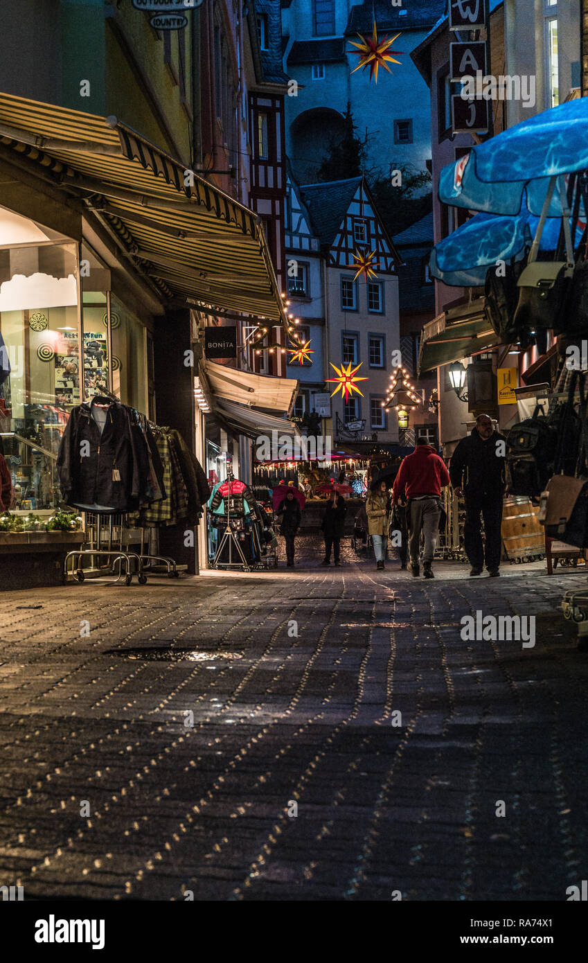 Christmas market at Cochem Germany Stock Photo Alamy