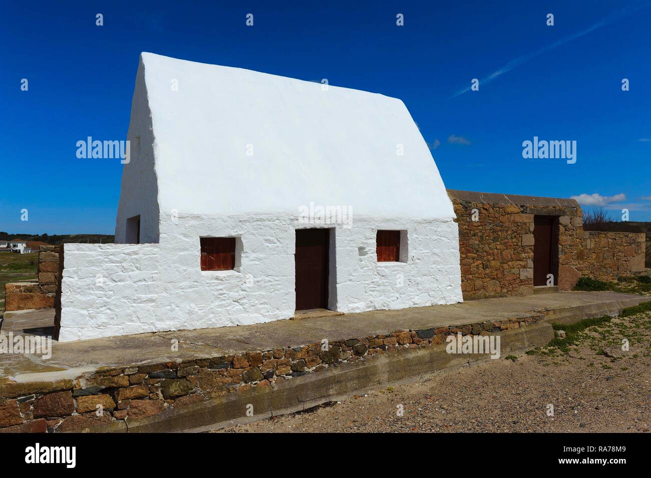 La Caumine A Marie Best A Former Guard House Le Don Hilton St Ouen S Bay Jersey Island Channel Islands Stock Photo Alamy La Caumine A Marie Best A Former Guard House Le Don Hilton St Ouen S Bay Jersey Island Channel Islands Stock Photo Alamy